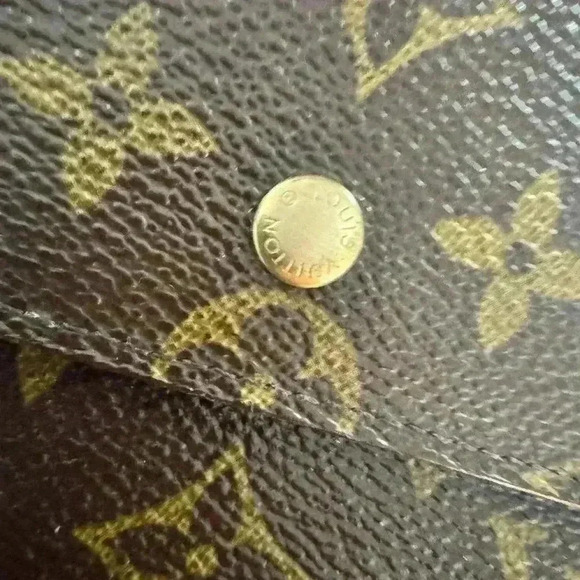 Louis Vuitton Monogram Portefeiulle
Sarah Long Bifold Wallet authentic - Picture 8 of 17